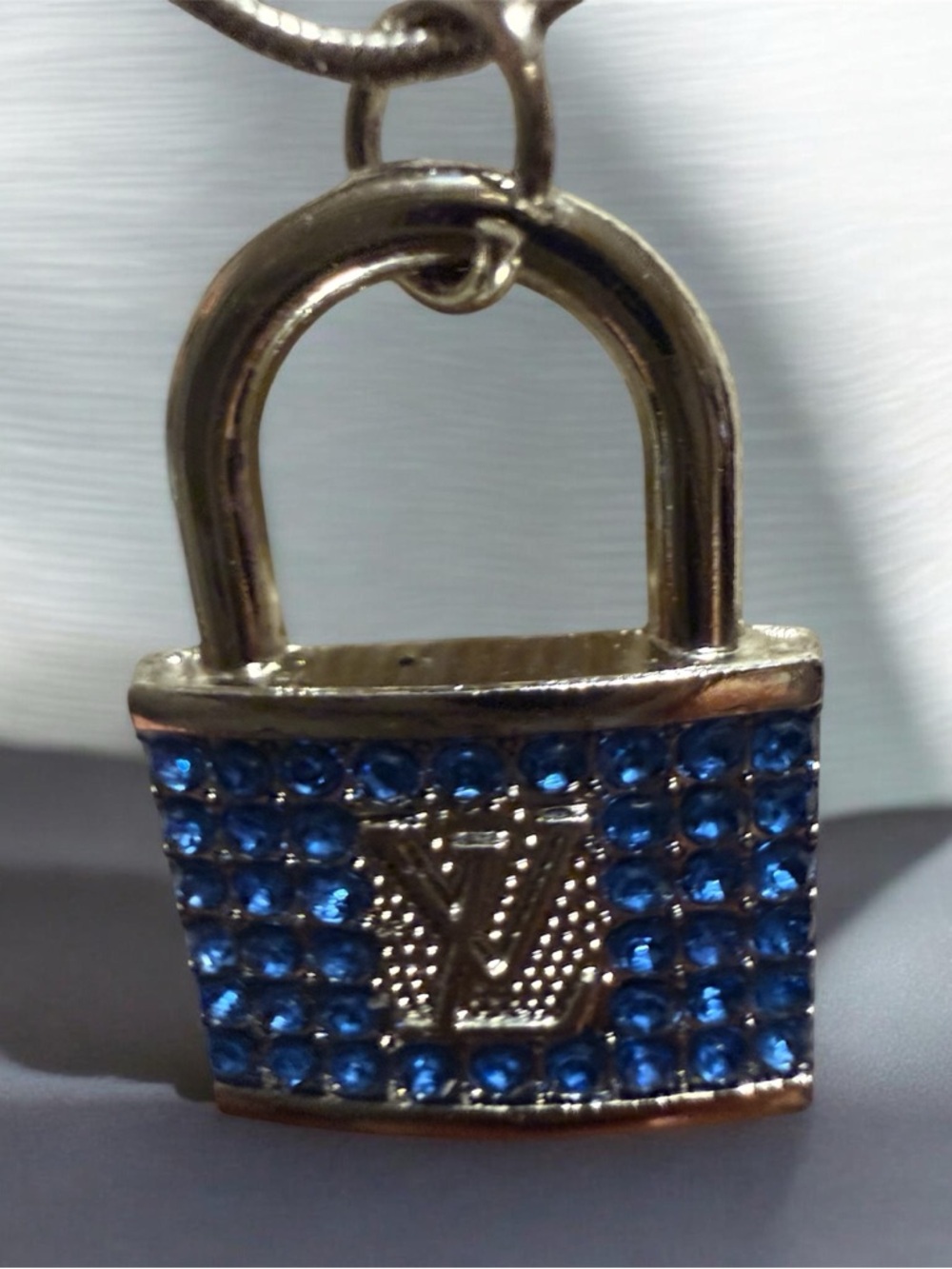 Padlock Pendant Necklace Rhinestone - Picture 3 of 5